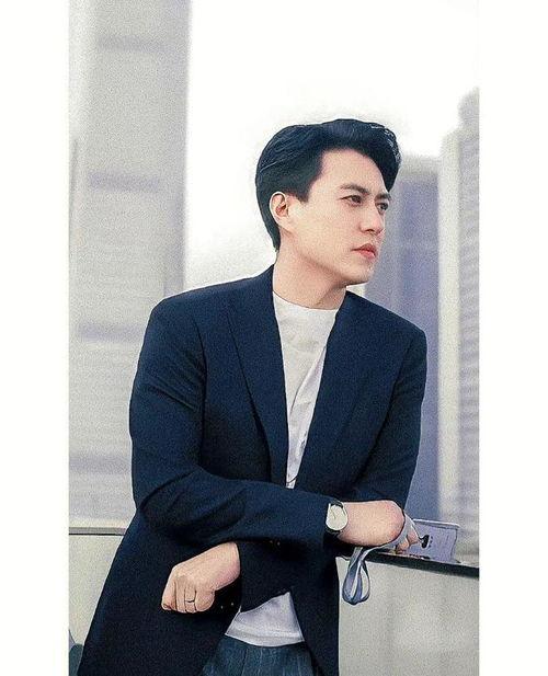 靳东最新爆料消息图片,揭秘娱乐圈不为人知的秘密!